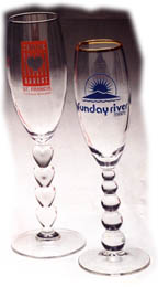 personalized wine glasses (14049 bytes)